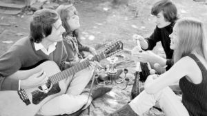 5 Songs From the 1960s That Made You Want To Live in California