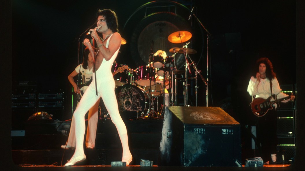 4 Goofy 1970s Songs That Are Impossible Not to Sing Along To 4 Goofy 1970s Songs That Are Impossible Not to Sing Along To