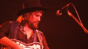3 Outlaw Country Songs That Have Stood the Test of Time