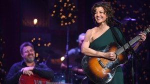 Watch Amy Grant and Vince Gill Support the Armed Forces With a Special Performance of “America the Beautiful”