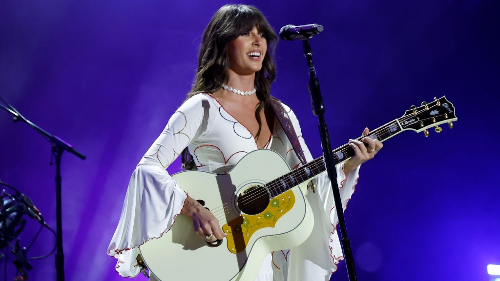 In a League of Her Own: Ella Langley Just Did What No Female Country Artist Has Done This Century