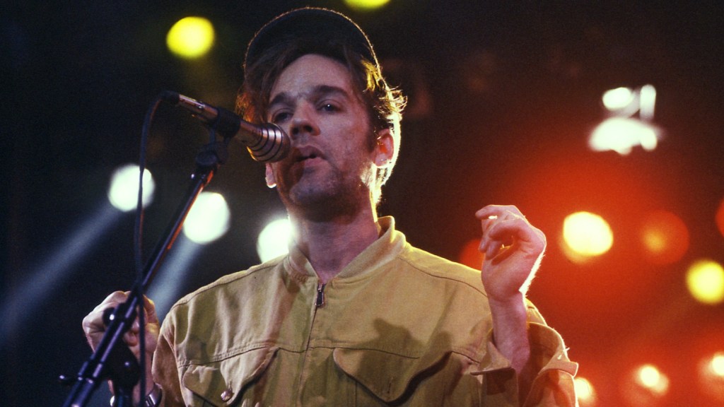 3 Rock Songs From the 1990s That Should Be Studied in Songwriting Classes