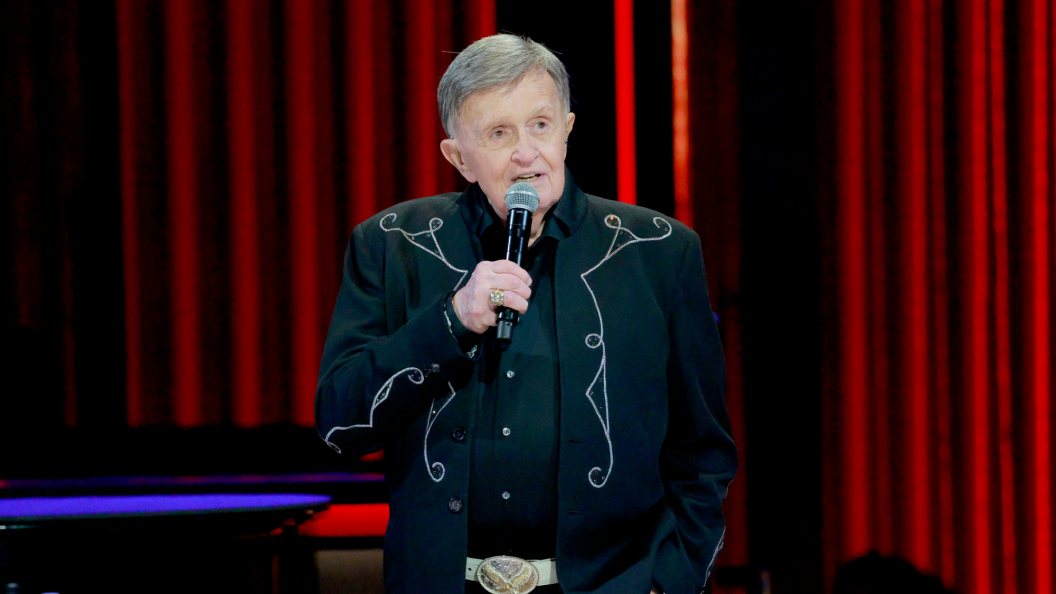 “I’ve Been There Longer Than Everybody”: 88-Year-Old Country Legend Reflects on His Record-Long Grand Ole Opry Milestone “I’ve Been There Longer Than Everybody”: 88-Year-Old Country Legend Reflects on His Record-Long Grand Ole Opry Milestone