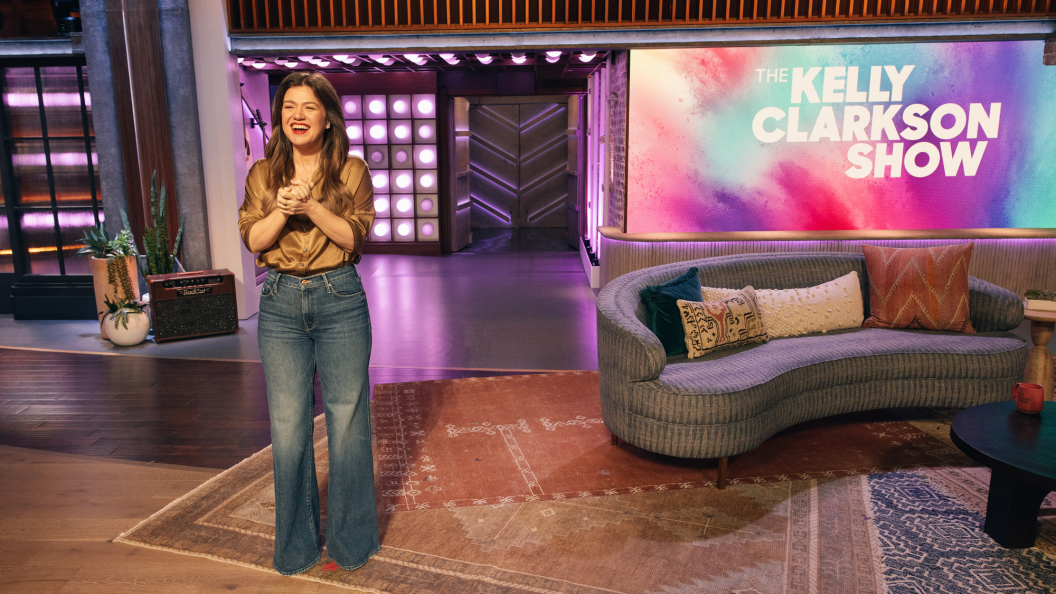“It’s Just a Different World, You Know?”: Kelly Clarkson Jokes About Getting Fired by NBC, HR Meetings During Vegas Residency “It’s Just a Different World, You Know?”: Kelly Clarkson Jokes About Getting Fired by NBC, HR Meetings During Vegas Residency