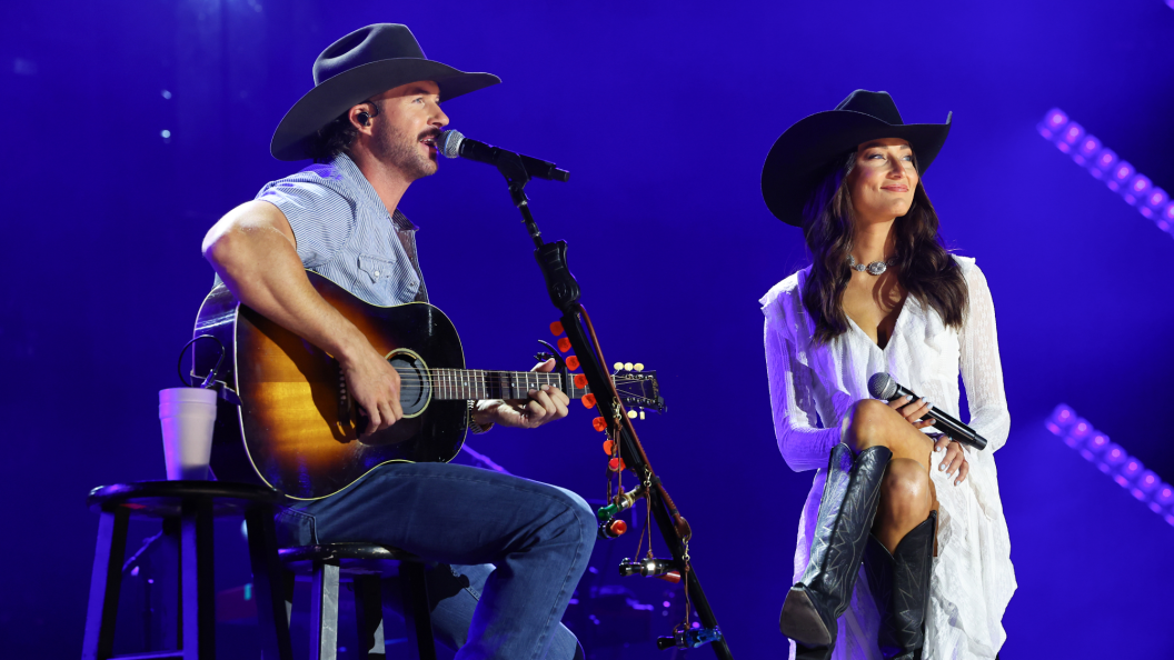 Riley Green Teases the Next Country Duet Fans Won’t Be Able To Quit Playing Riley Green Teases the Next Country Duet Fans Won’t Be Able To Quit Playing