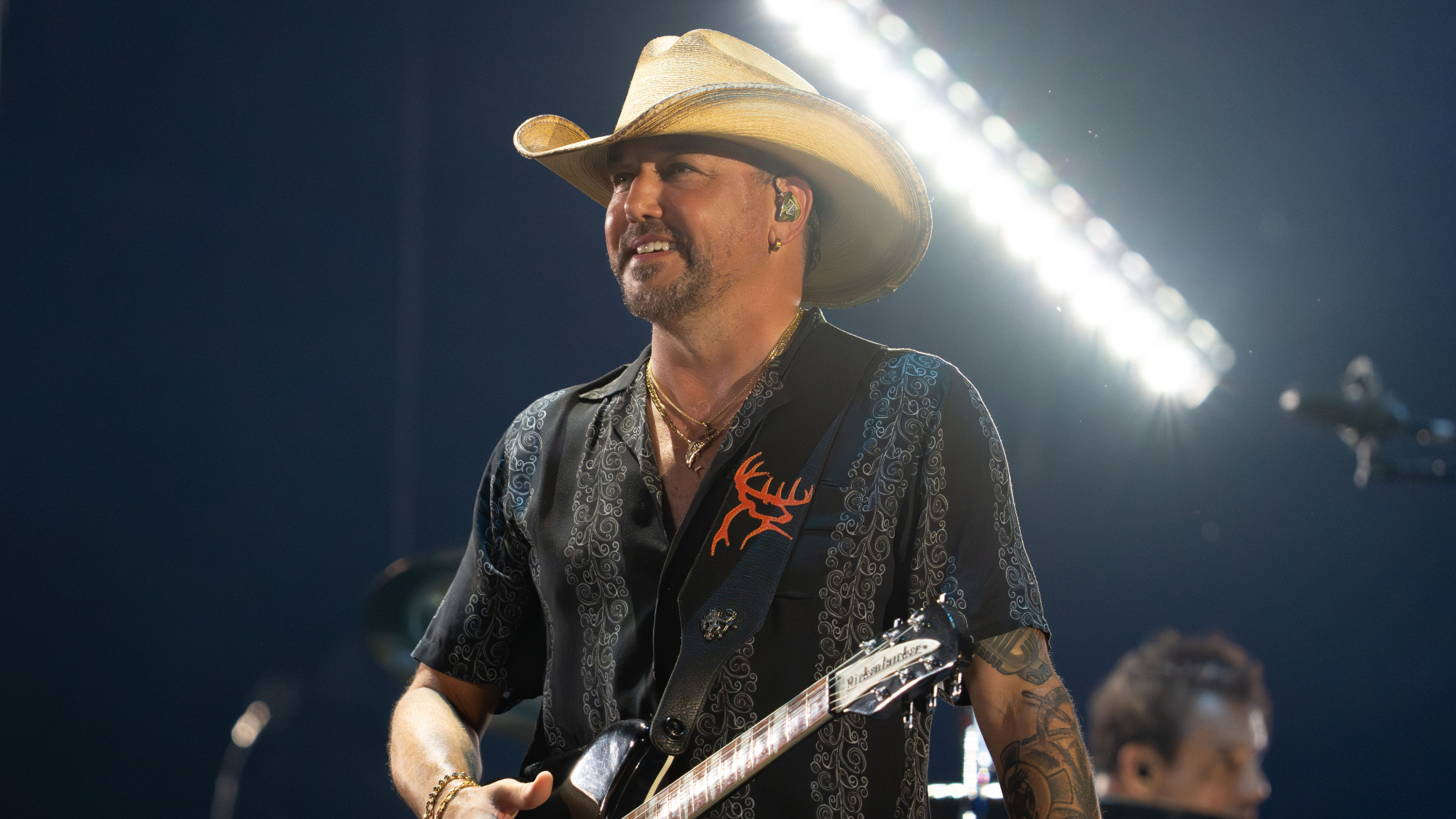 The Unexpected Reason Jason Aldean Revived This Chart-Topping Hit From “Way Back”