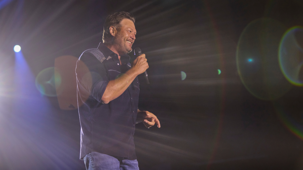Blake Shelton Hilariously Chastises Fan for Wearing a Luke Bryan Shirt to His Show Blake Shelton Hilariously Chastises Fan for Wearing a Luke Bryan Shirt to His Show