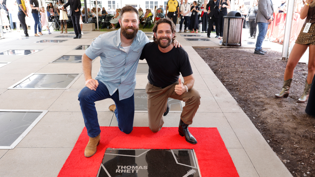 Jordan Davis Reveals How Thomas Rhett Changed His Life Early in His Career Jordan Davis Reveals How Thomas Rhett Changed His Life Early in His Career