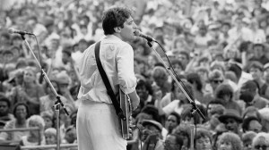 Remember When Glenn Frey Recorded a Hit Specifically for the Hottest Show of the Day in 1985?