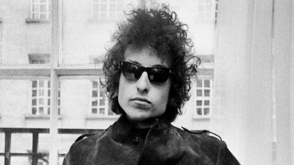 4 Bob Dylan Songs That Keep the Lyrics Simple and Still Soar