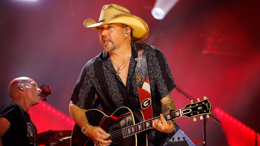 “I Hate That Happened to Him”: Jason Aldean Calls Injured Country Star “Tough as a Pine Knot” Following Freak Accident