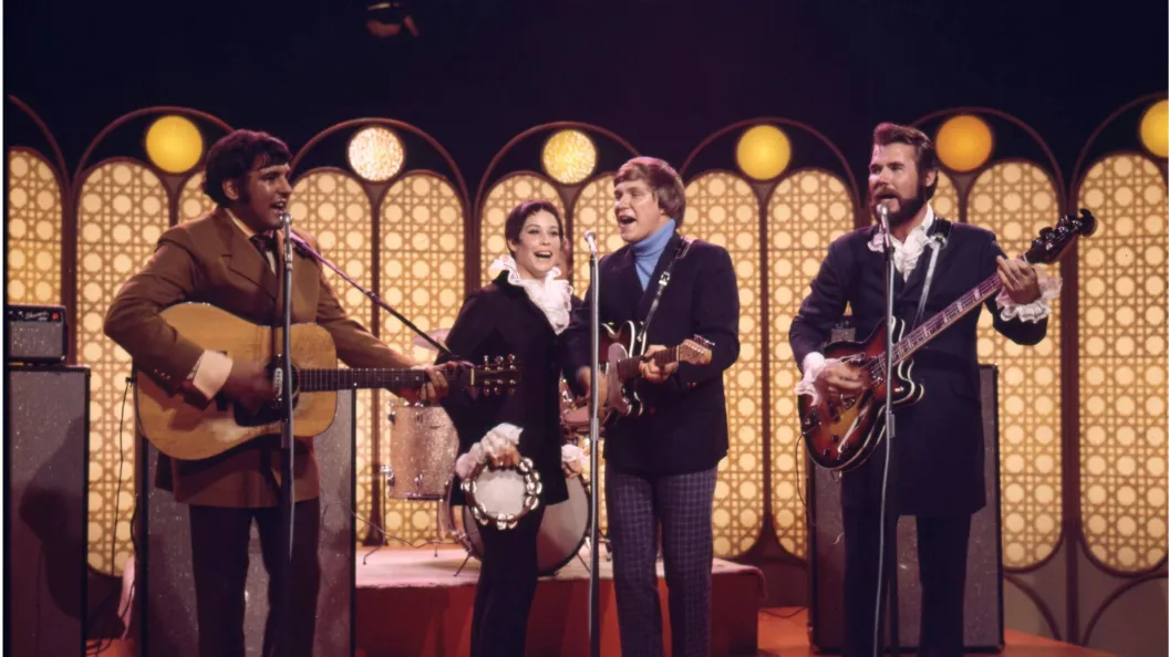 Remember When Kenny Rogers Formed This Eclectic Musical Group That Quickly Turned Into a Global Success? Remember When Kenny Rogers Formed This Eclectic Musical Group That Quickly Turned Into a Global Success?