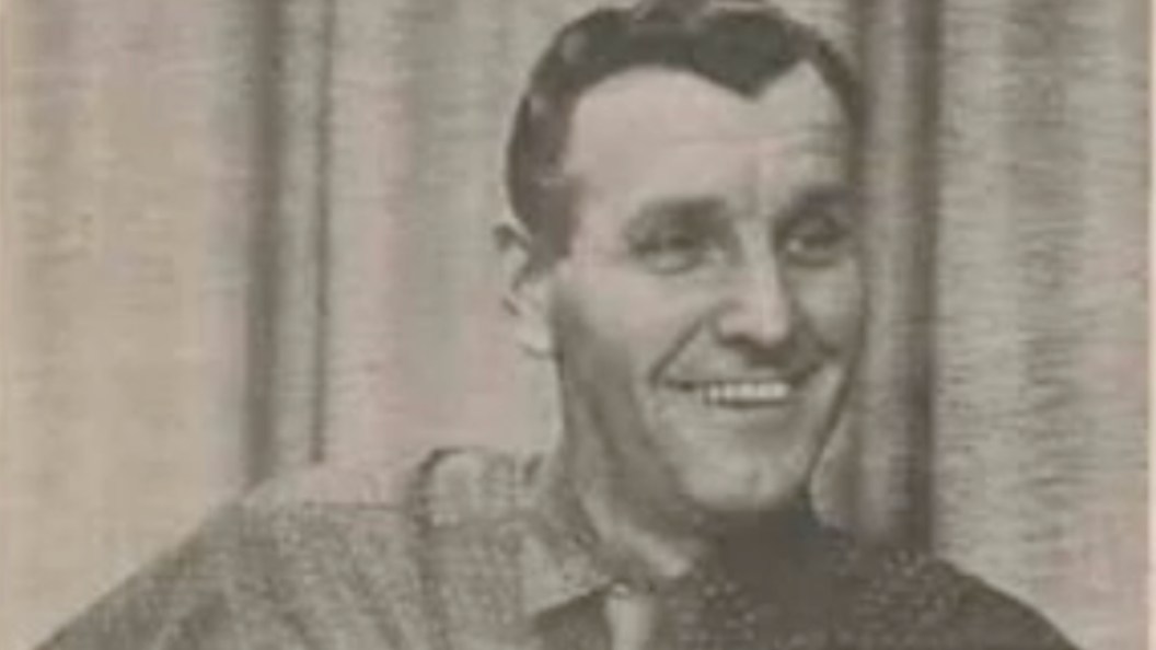Born 116 Years Ago Today in the Heart of the Ozarks, the Pioneering Country Legend Who Helped Shape Regional Music Born 116 Years Ago Today in the Heart of the Ozarks, the Pioneering Country Legend Who Helped Shape Regional Music