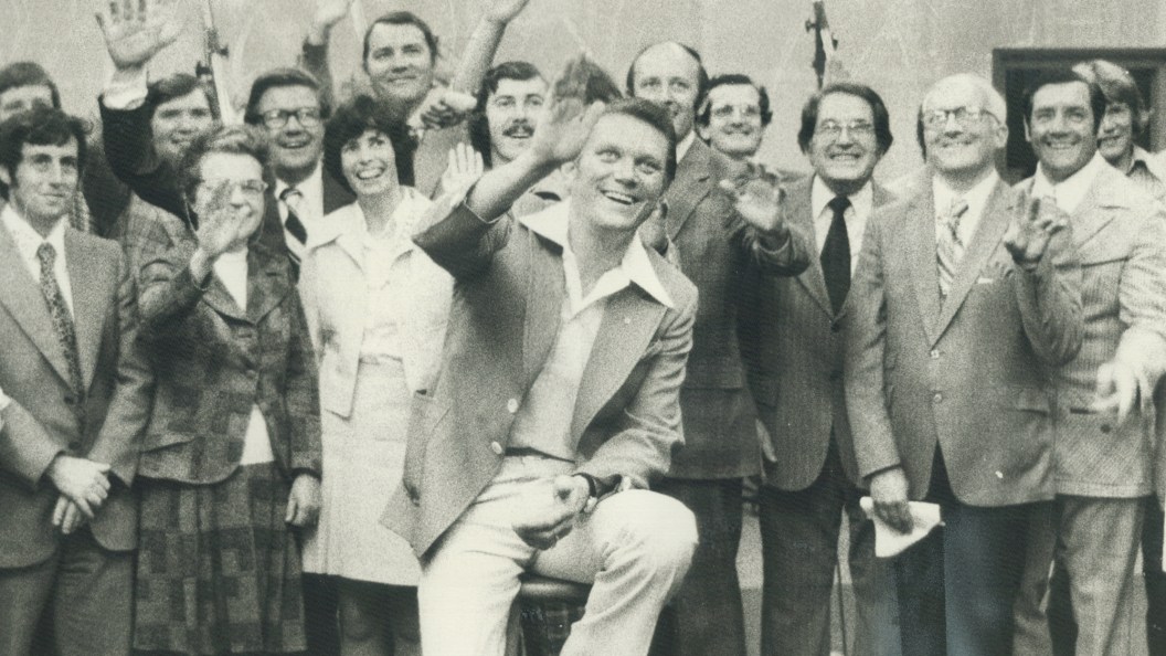 Country Music Mourns the Loss of the “Country Gentleman,” Dead at 89 Country Music Mourns the Loss of the “Country Gentleman,” Dead at 89