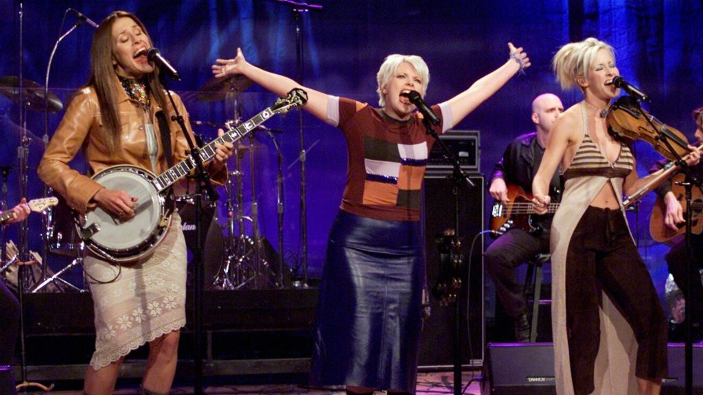 This 2002 Country Album Was Chock-Full of Potential Radio Hits Before Scandal Ripped Them Out of Rotation
