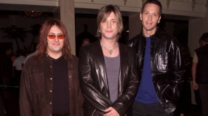 3 Rock Songs From 1998 That Every 90s Kid Can Still Sing Along to Today