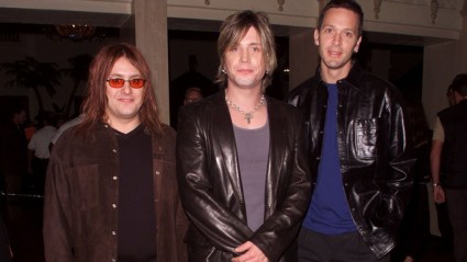 3 Rock Songs From 1998 That Every 90s Kid Can Still Sing Along to Today