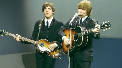 3 Songs From 1964 That Teens Couldnโt Stop Playing in Their First Car