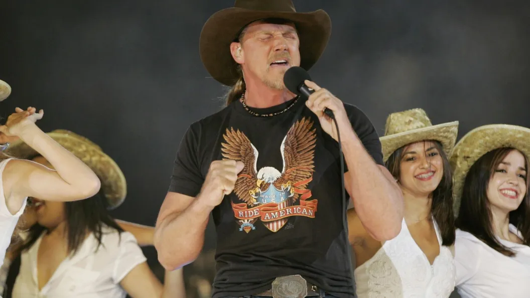 4 Country Songs That Make Me Appreciate How Direct We Were in the Mid-2000s 4 Country Songs That Make Me Appreciate How Direct We Were in the Mid-2000s