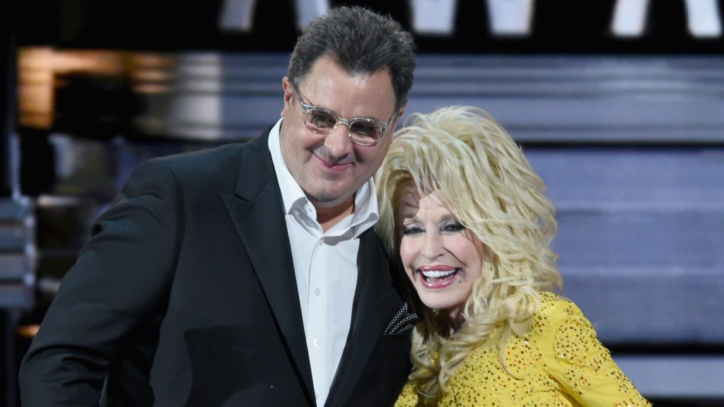 Vince Gill Is “Crushed” Over Dolly Parton’s Death—and His Memory of Their Final “I Will Always Love You” Note Will Break Your Heart