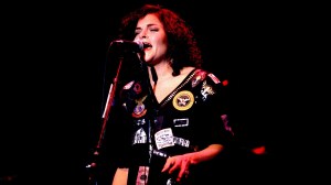 3 Country Songs From the 1980s That Will Actually Make You Smarter