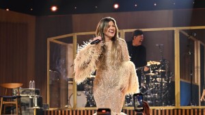 Kelly Clarkson’s 2 Kids Make Rare Appearance During Final Show of Her Las Vegas Residency