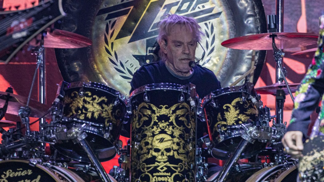 Rock & Roll Hall of Famer Who Powered ZZ Top’s Signature Backbeat Dies at 77: RIP Frank Beard Rock & Roll Hall of Famer Who Powered ZZ Top’s Signature Backbeat Dies at 77: RIP Frank Beard