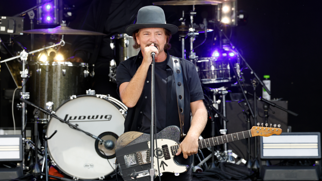 Eddie Vedder Honors Late Friend With Emotional 3 A.M. Busk on the Streets of Dublin Eddie Vedder Honors Late Friend With Emotional 3 A.M. Busk on the Streets of Dublin