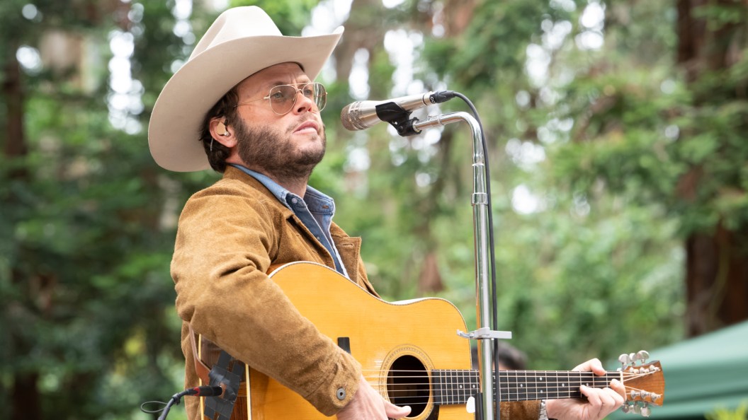 “Real Texans Look Out for Each Other”: Charley Crockett Joins Willie Nelson and Tanya Tucker in Fight to Protect Rural Texas “Real Texans Look Out for Each Other”: Charley Crockett Joins Willie Nelson and Tanya Tucker in Fight to Protect Rural Texas
