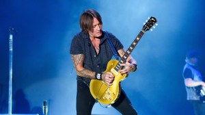 20 Years Ago, Keith Urban Released a Record-Setting Hit That He Wrote for Nicole Kidman