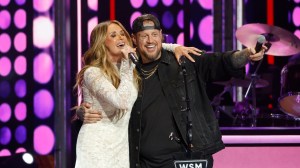 Jelly Roll and Carly Pearce Lead an All-Star Opry Singalong of “9 to 5” in Honor of Dolly Parton