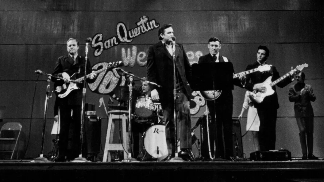57 Years Ago, Johnny Cash Topped the Pop Albums Chart for the Only Time in His Life With an Iconic Live LP 57 Years Ago, Johnny Cash Topped the Pop Albums Chart for the Only Time in His Life With an Iconic Live LP