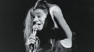 3 Songs From 1971 That Teens Couldn’t Stop Playing in Their First Car