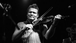 21 Years Ago Today, We Said Goodbye to the Legendary Fiddler Who Played With Flatt & Scruggs and Helped Usher in a New Era of Bluegrass