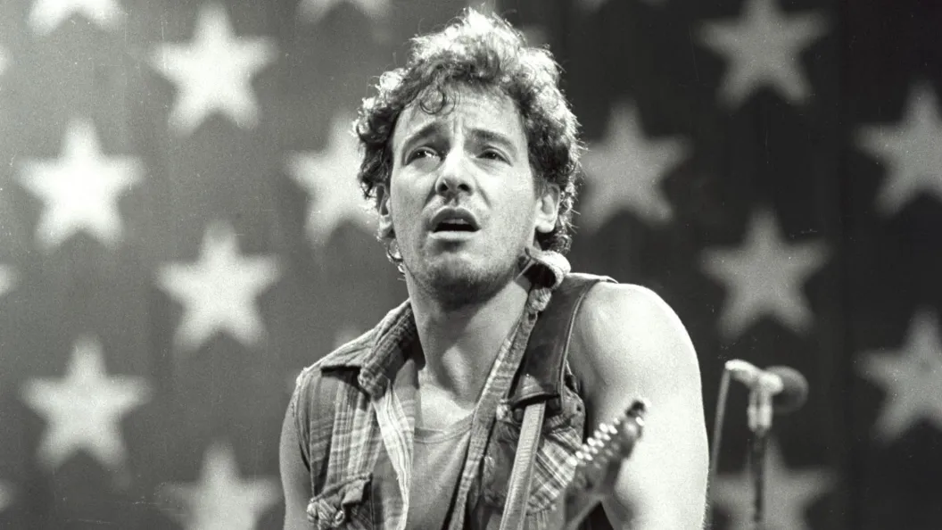3 Arena Rock Songs About War That Still Get Under the Skin of Gen X Listeners Today 3 Arena Rock Songs About War That Still Get Under the Skin of Gen X Listeners Today