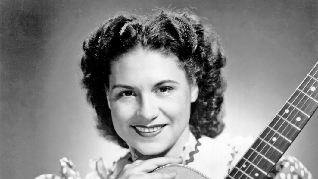On This Day in 1952, Kitty Wells Became the First Woman To Top the Country Chart and Blazed a Trail for Generations To Come On This Day in 1952, Kitty Wells Became the First Woman To Top the Country Chart and Blazed a Trail for Generations To Come