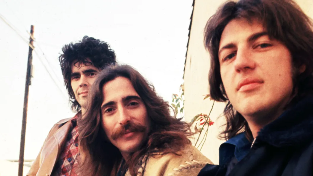 3 Songs From 1971 That 70s Teens Loved To Blast in Their First Car on the Way to High School 3 Songs From 1971 That 70s Teens Loved To Blast in Their First Car on the Way to High School