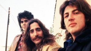 3 Songs From 1971 That 70s Teens Loved To Blast in Their First Car on the Way to High School