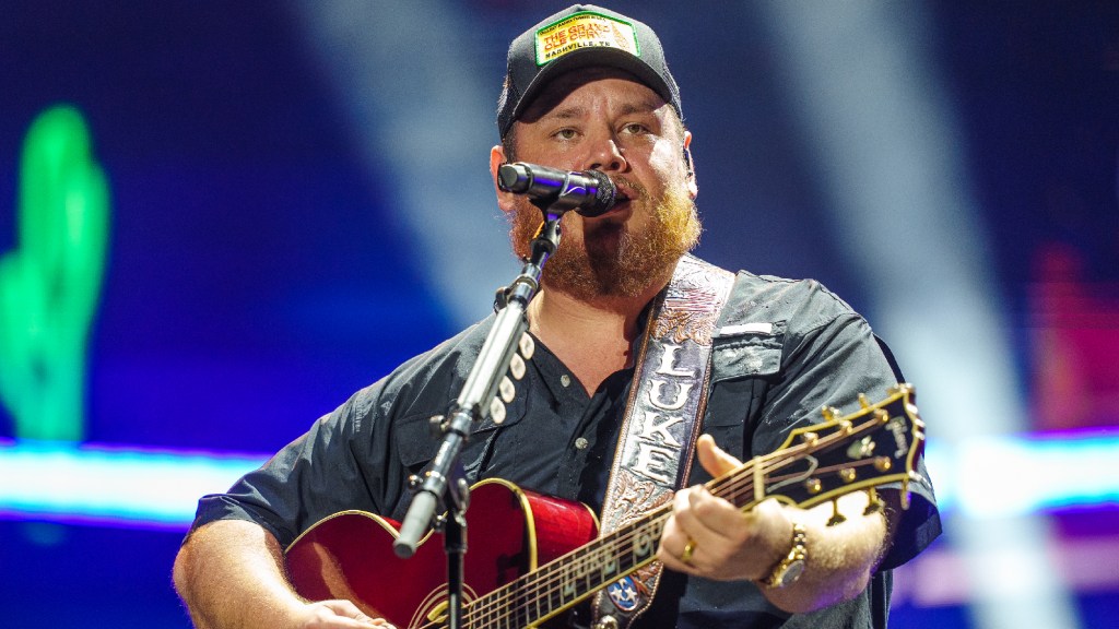 Only 18 Country Songs Have Ever Done ThisโNow a Cover of a Beloved 1988 Classic Is One of Them