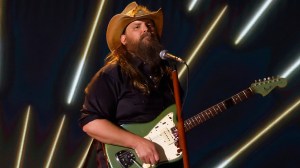 Chris Stapleton Singing This Dolly Parton Classic Is the Perfect Sendoff for a Difficult Goodbye