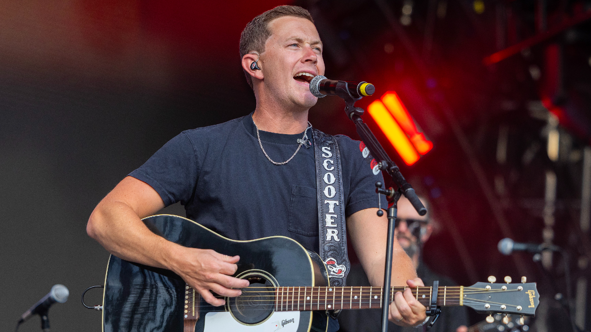 American Idol' Winner Turned Country Star Rethinks Life on the Road as His Family Grows: “I Think That'll Happen Pretty Soon” - American Songwriter