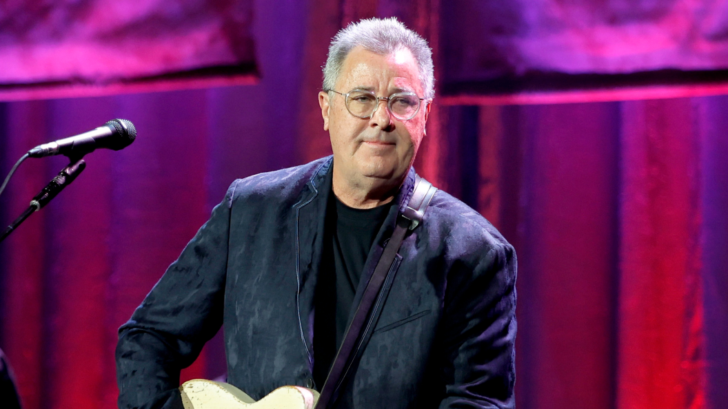 “I Would Drag It Around Everywhere I Went”: Most Kids Had a Teddy Bear or Favorite Blanket—Vince Gill Had His Guitar “I Would Drag It Around Everywhere I Went”: Most Kids Had a Teddy Bear or Favorite Blanket—Vince Gill Had His Guitar