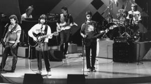 3 Country Songs From 1986 That Every 80s Kid Still Knows Today