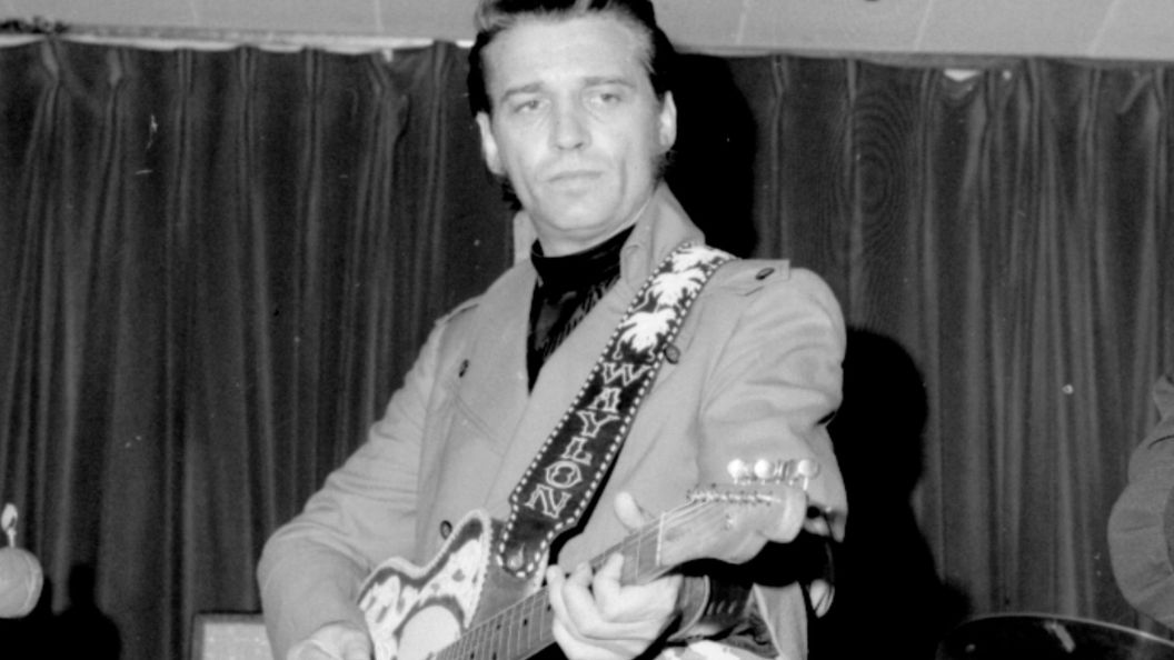 Waylon Jennings Got His Big Break Thanks to a Fellow Musician Risking His Own Career Waylon Jennings Got His Big Break Thanks to a Fellow Musician Risking His Own Career