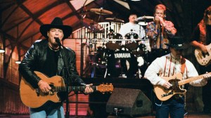 4 Country Songs From the Early 90s That Still Make Me Want To Dance Today