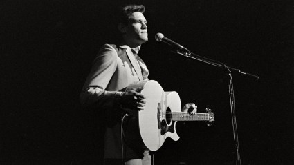 3 Country Songs From 1987 That Every 80s Kid Still Knows by Heart Today