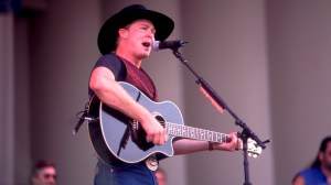 3 Country Songs From 1994 That Every 90s Kid Still Knows by Heart Today