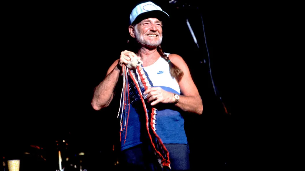 Frank Sinatra Turned Down What Became One of Willie Nelson’s Biggest Duets Frank Sinatra Turned Down What Became One of Willie Nelson’s Biggest Duets