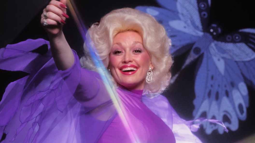 Dolly Parton’s Hollywood Walk of Fame Star Damaged by Vandals Dolly Parton’s Hollywood Walk of Fame Star Damaged by Vandals