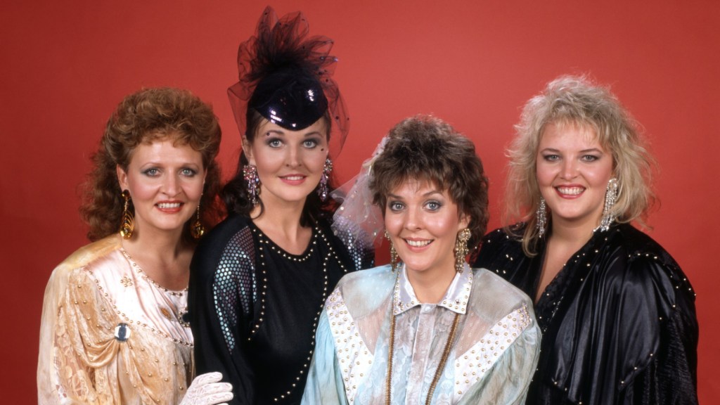 Born 70 Years Ago Today in Georgia, the Country Star Who Scored 15 Top 10 Hits Alongside Her Sisters
